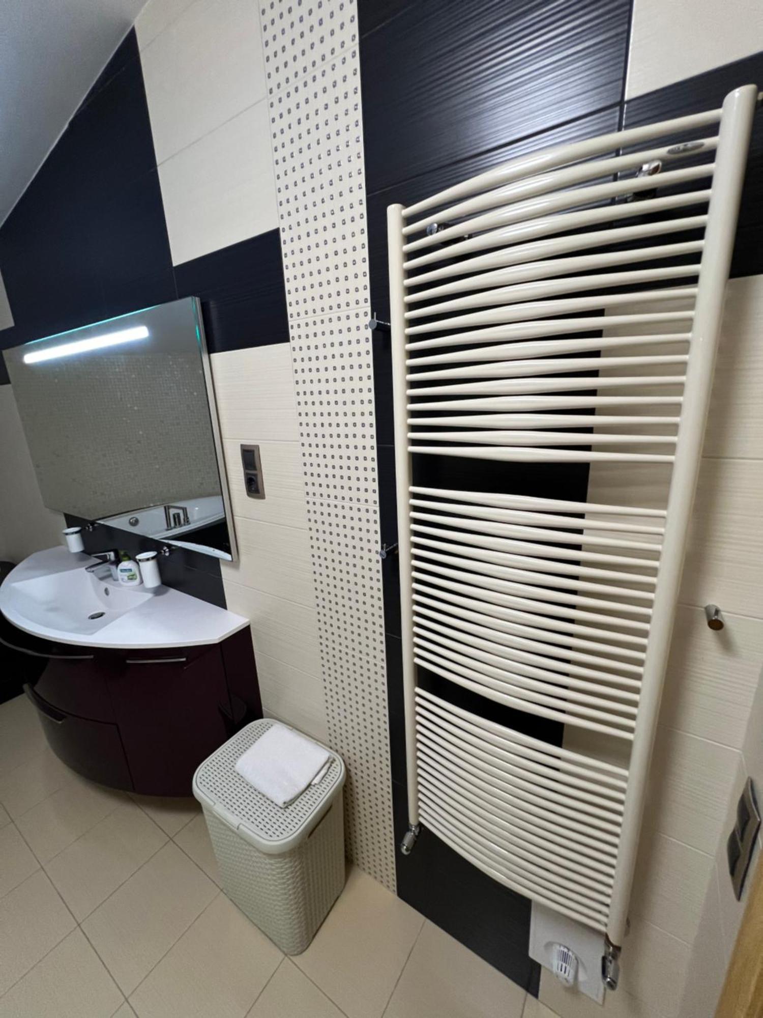 Apartment On Arkhipenka With Panorama View Lviv Dış mekan fotoğraf